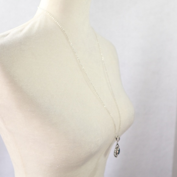 New Blue Topaz Pendant & .925 Silver Necklace - Picture 8 of 8